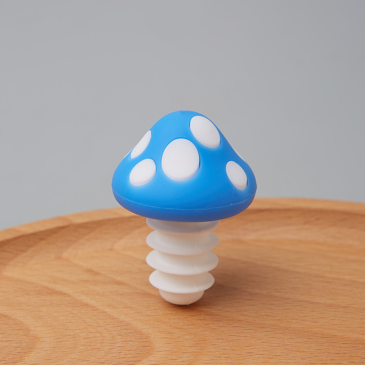 1Pc Mushroom Shaped Silicone Wine Bottle Stopper Holiday Leak Proof Cap for Glass Bottles Kitchen Gadget Sealing Lid