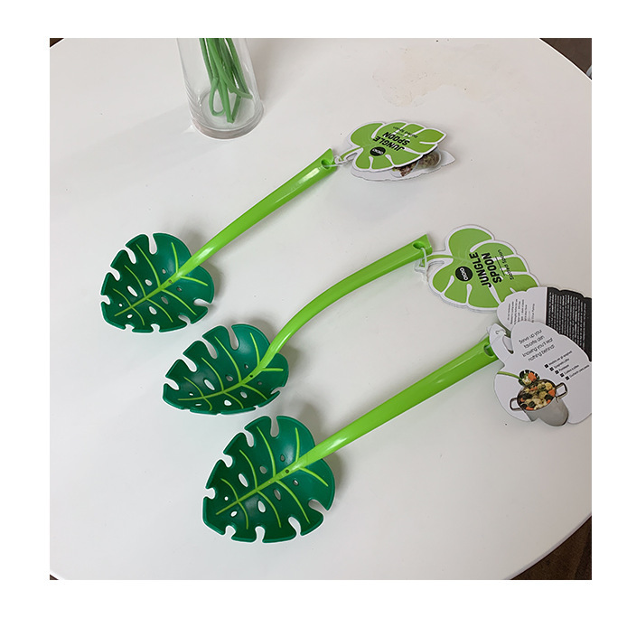 1PC Green Monstera Leaf Slotted Spoon Food Grade Plastic Colander Kitchen Tool for Draining Noodles Pasta Vegetables