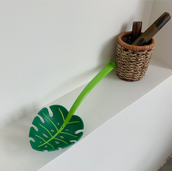 1PC Green Monstera Leaf Slotted Spoon Food Grade Plastic Colander Kitchen Tool for Draining Noodles Pasta Vegetables