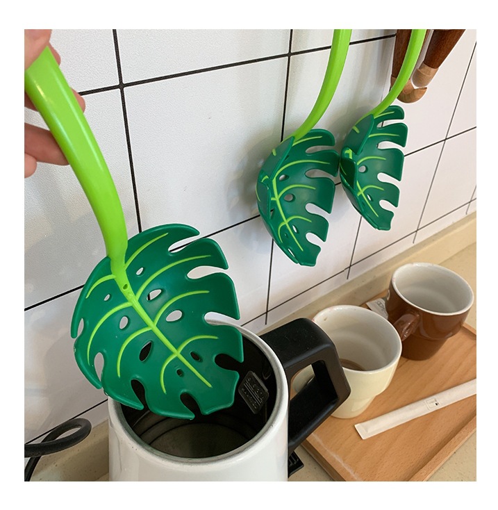 1PC Green Monstera Leaf Slotted Spoon Food Grade Plastic Colander Kitchen Tool for Draining Noodles Pasta Vegetables