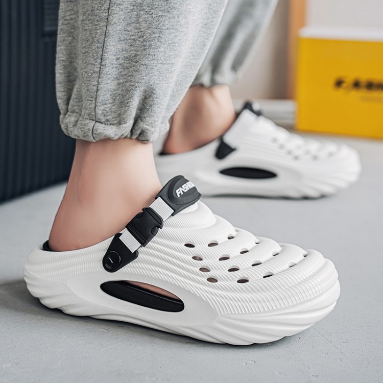 Men EVA Clogs Breathable Platform Water Shoes Closed Toe Lightweight Garden Beach Sandals Casual Outdoor Slippers