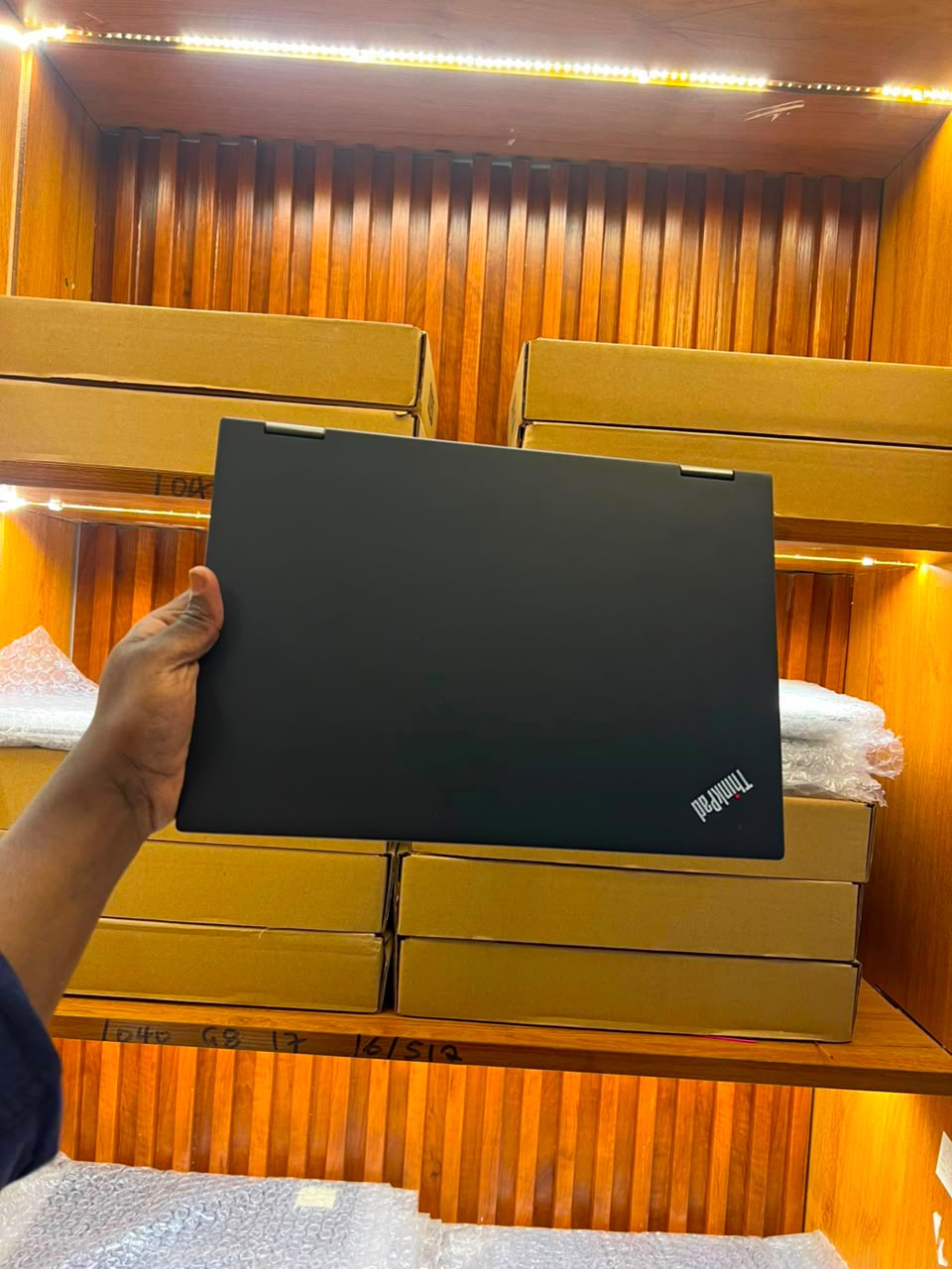 Lenovo Thinkpad X13 Yoga x360 core i5 16GB RAM 256GB SSD 10th generation Quad core 13.3 Inches FHD Touch windows 11 pro, HD Camera, HDMI, USB Type C, Stylus Pen convertible 2 in 1 Refurbished laptop