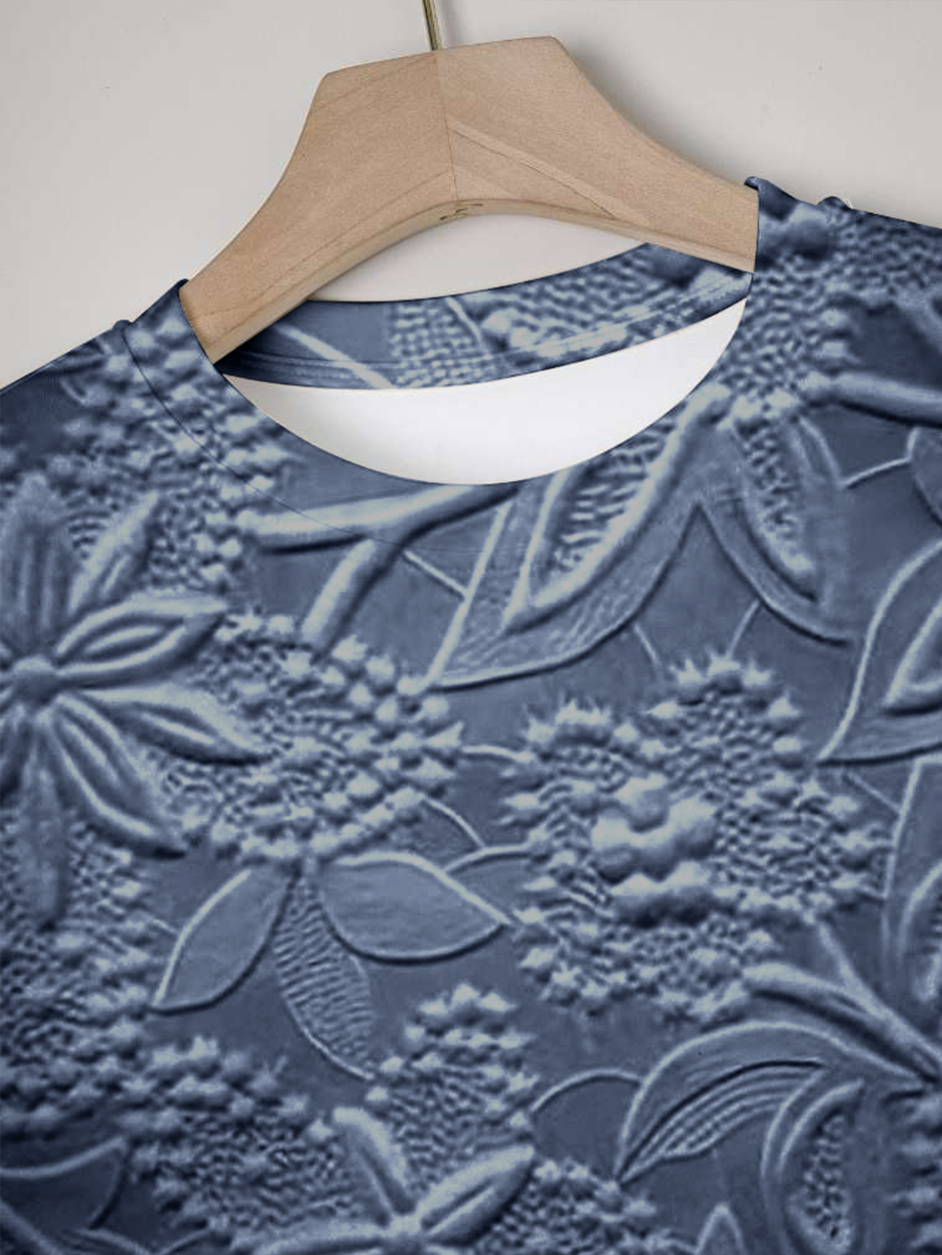 Women's Faux 3D Floral Print Top - Casual Crew Neck Long Sleeve T-Shirt, Soft & Comfortable Casual Tee