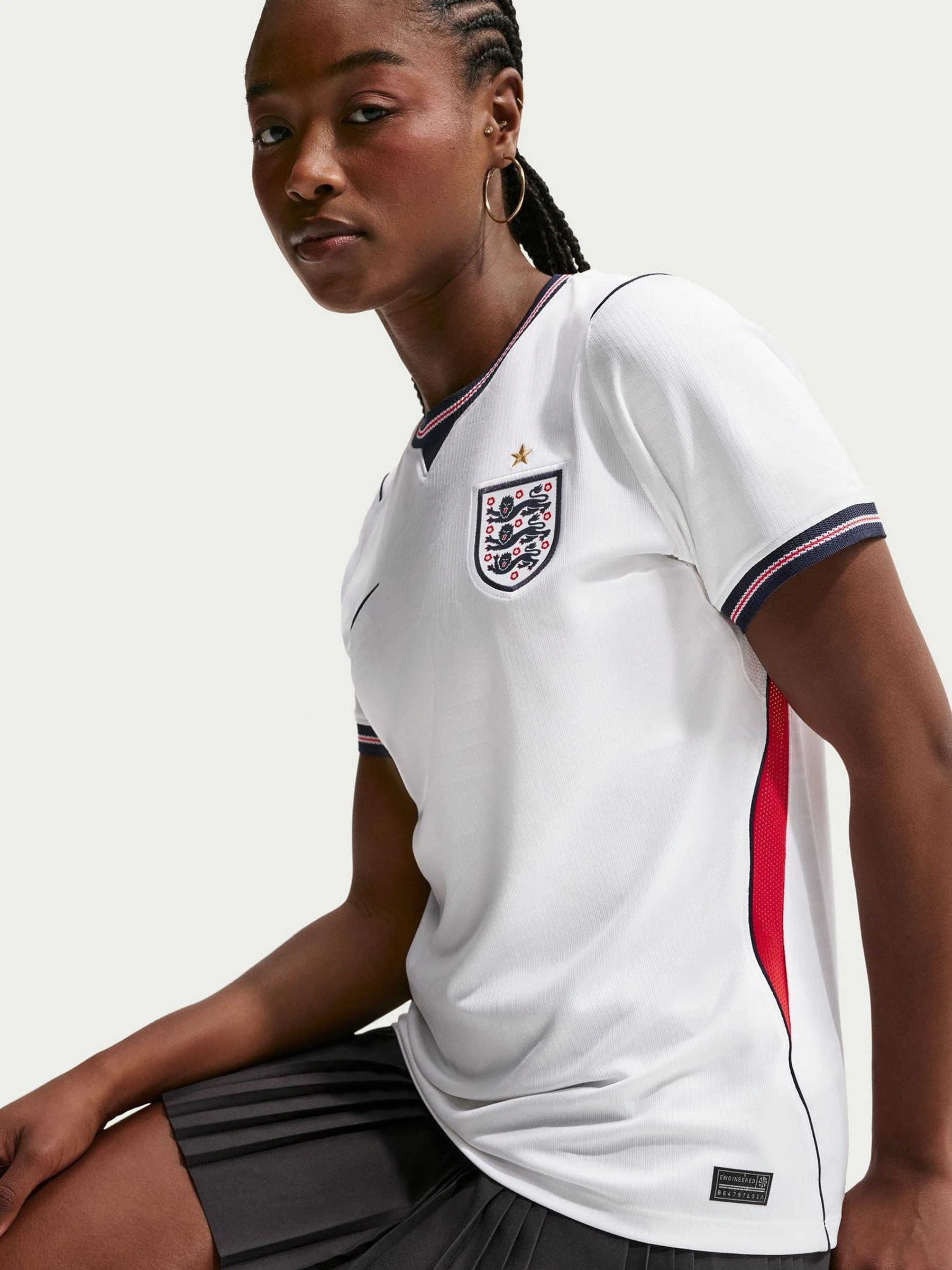 🦁 THREE LIONS CLASSIC • WORLD CUP 2026 🏴 England Fan Jersey – White Football Kit ⚽ Breathable Sports Wear 🔥 Premium Replica Edition
