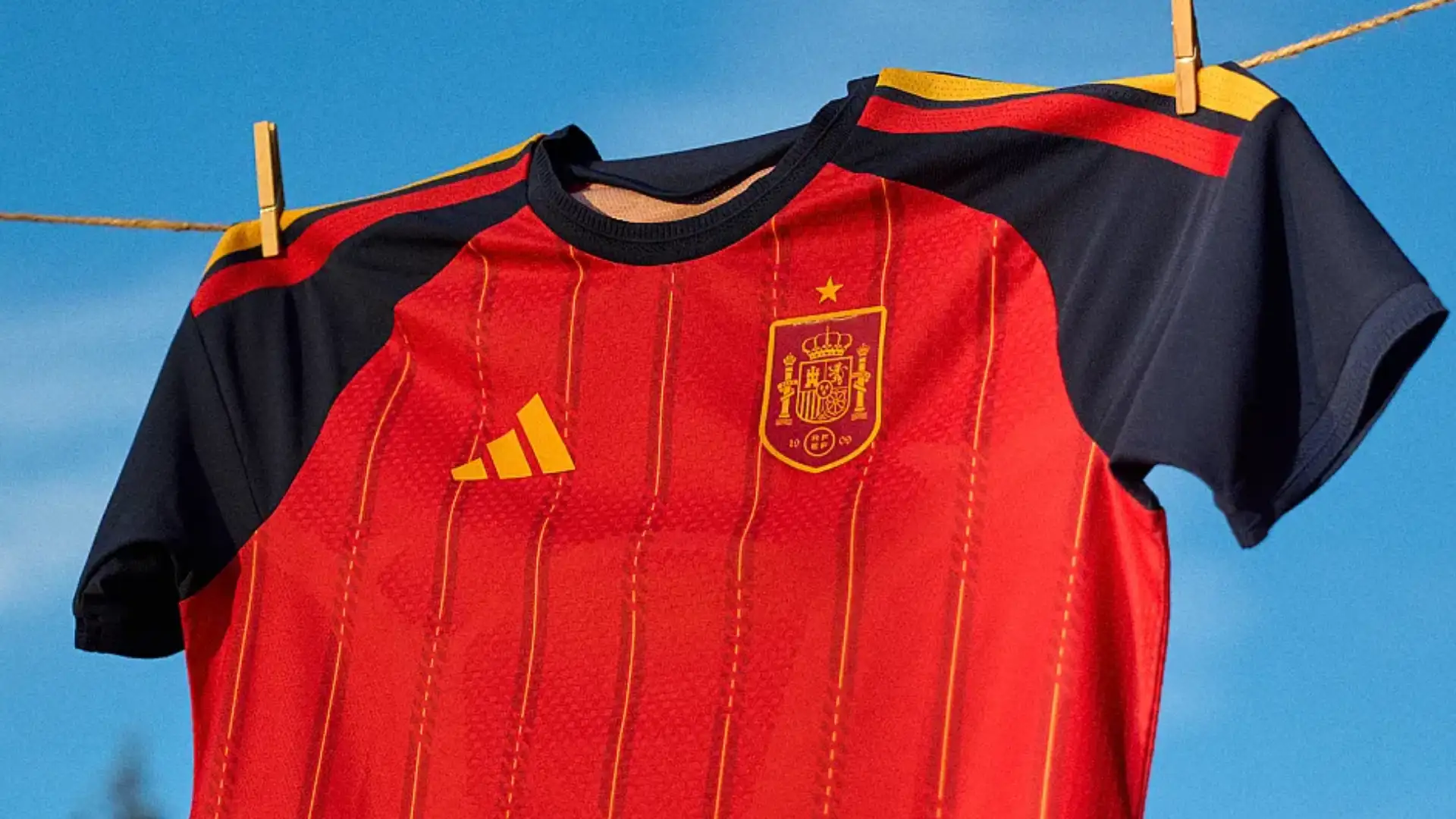 ❤️ FURIA ROJA ELITE • WORLD CUP 2026 🇪🇸 Spain Fan Jersey – Bold Red Football Kit ⚽ Breathable Sports Wear 🔥 Premium Replica Edition
