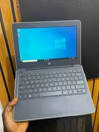 Refublished HP Stream 11.6-inch HD Laptop, Intel Celeron N4000, 4 GB RAM, 64 GB eMMC, Windows 10