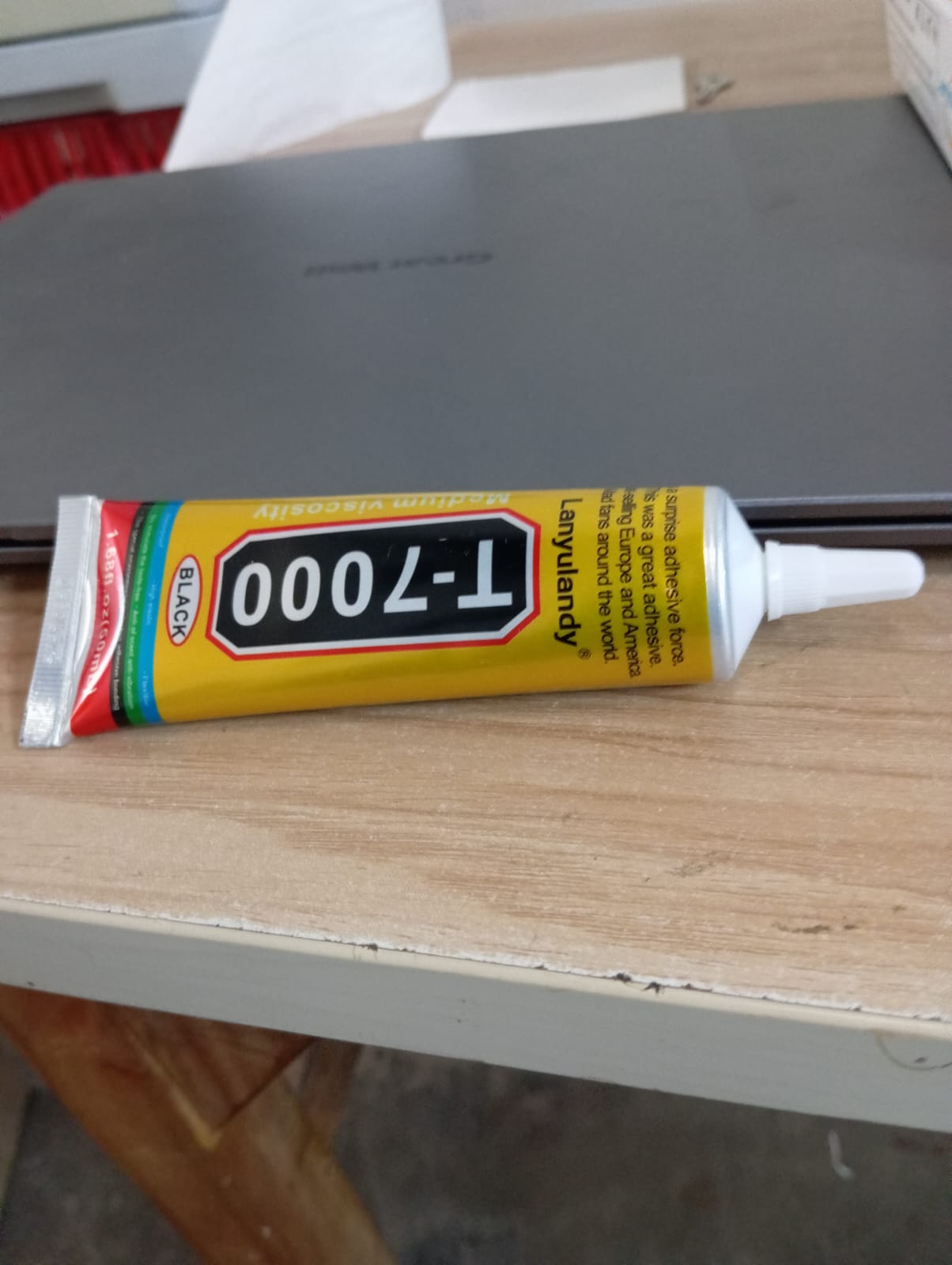 T7000 Multipurpose Adhesive For Phone Repair / DIY - 50ml Black phone repair glue T-7000 adhesive glue for phone screen re-attachment and repair