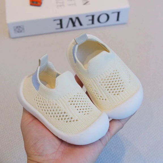 Spring Popular New Baby Shoes Mesh Knit Breathable Kid Girls Boys 0-3T Summer Slip-On Casual Sneakers Toddler Non-Skid Prewalker