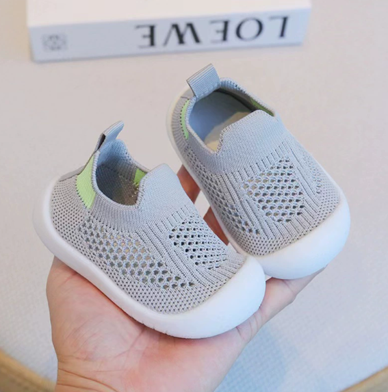 Spring Popular New Baby Shoes Mesh Knit Breathable Kid Girls Boys 0-3T Summer Slip-On Casual Sneakers Toddler Non-Skid Prewalker