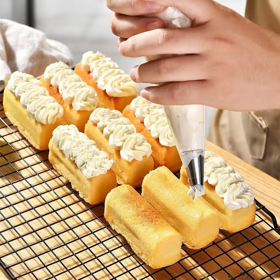 9 Cavity Chocolate Mold Half-cylindrical Shape Long Strip Shape Mousse Cake Mould 3D Stick Silicone Kitchen Bakeware Home Baking