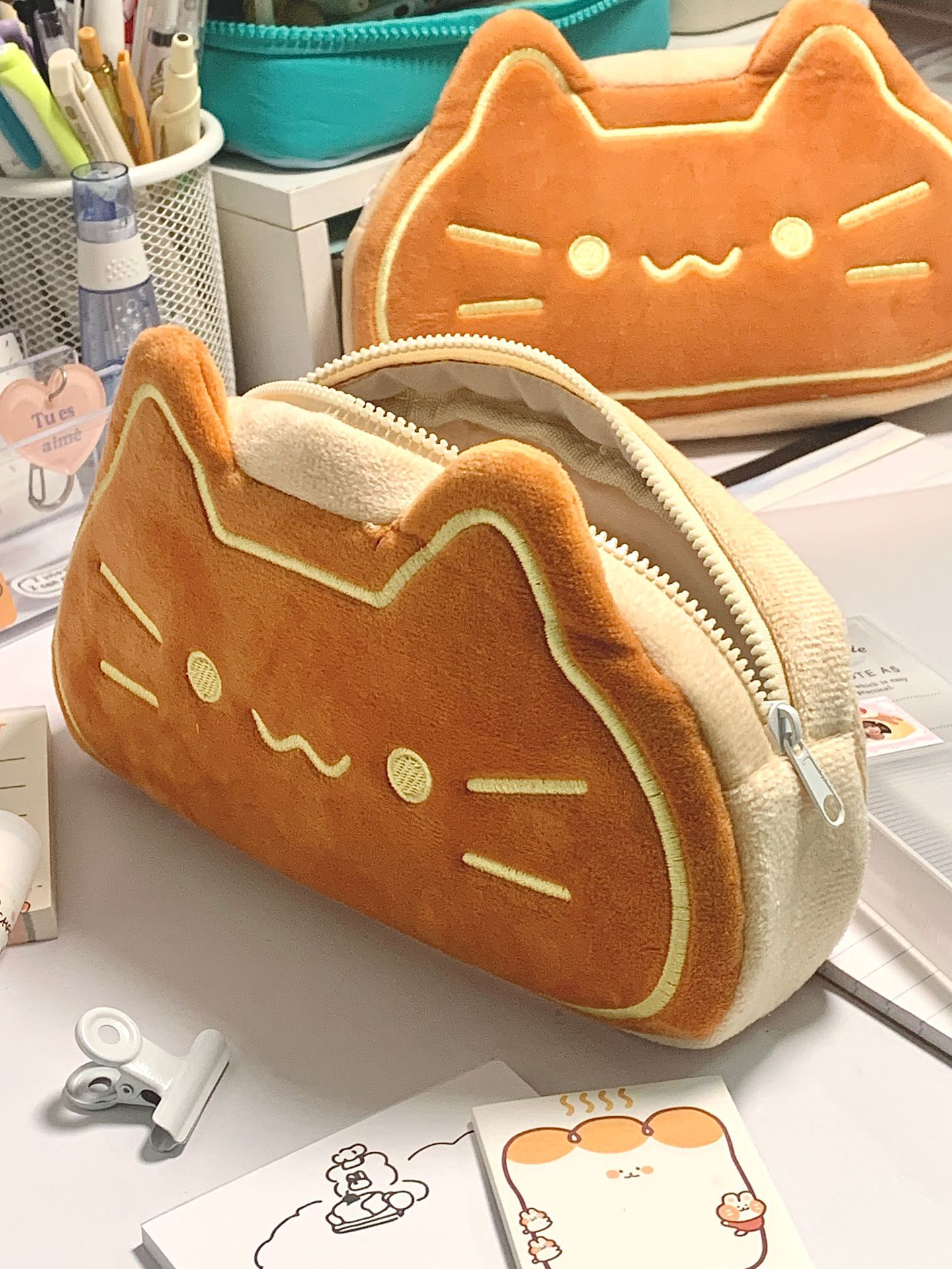 Cute Caramel Cat Plush Pen Case Large Capacity, Perfect Birthday Gift For Primary And Secondary School Students Gift Prizes