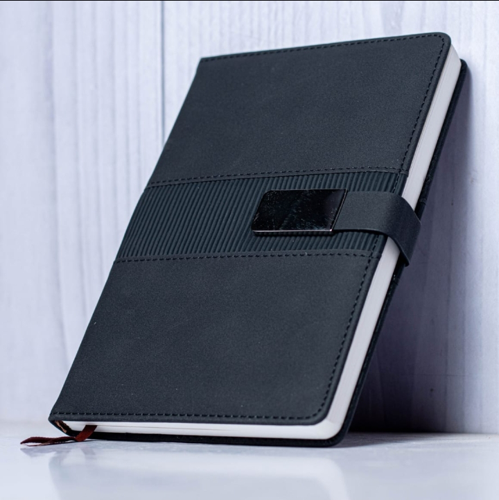 Executive 5 Premium Silver Buckle Notebook Journal with Free Executive Pen – Luxury PU Leather Business Planner