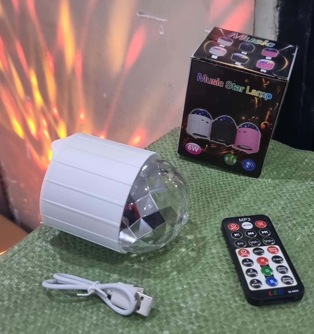 Rechargeable Portable Bluetooth Speaker Crystal Disco Ball Mini Music Star Lamp 6W with Remote