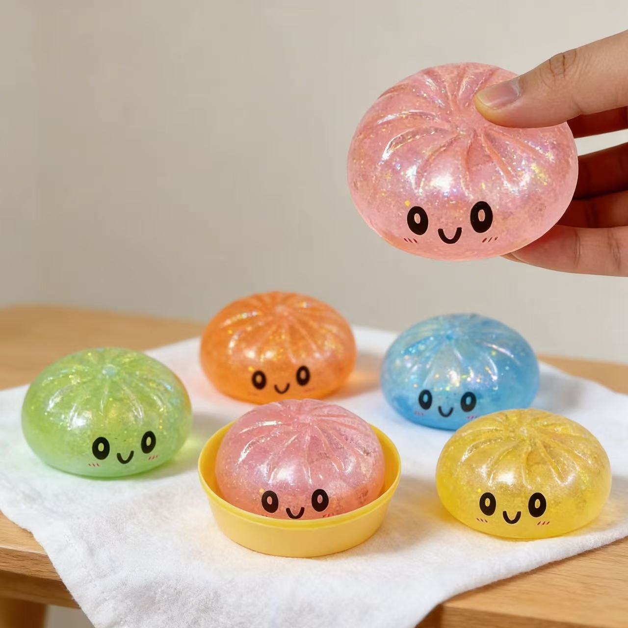 Best  selling squeeze fidget toys stress relief squishy bun Colorful Smiley Face Simulation Steamer Bun Squishy, Cute Rebound Food Toy Stress Relief Squeeze Toy Squishy