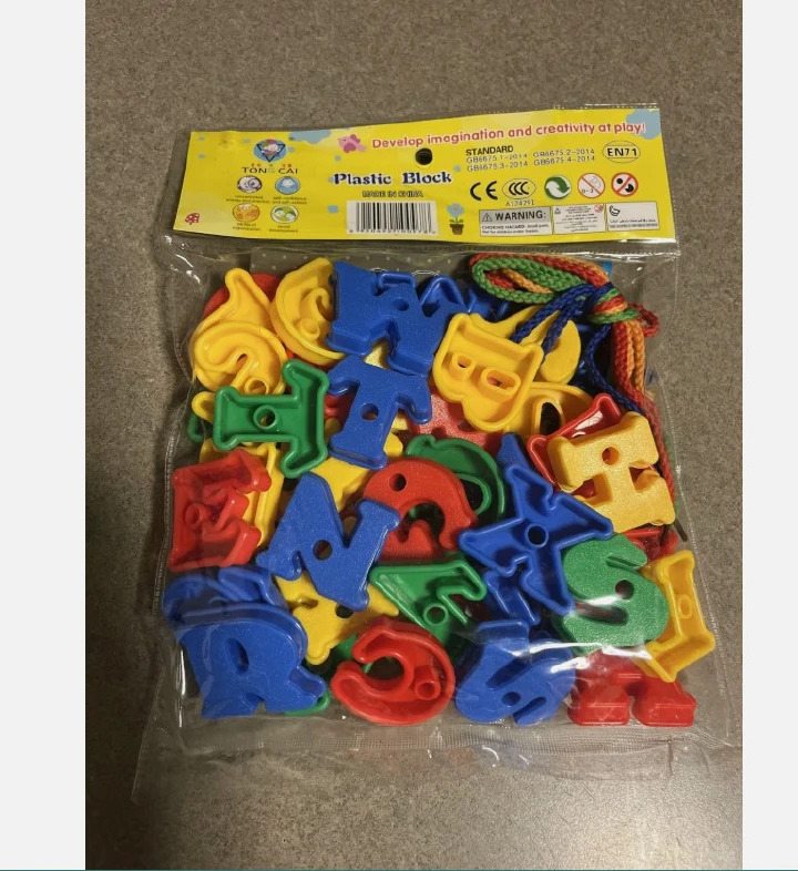 Educational Alphabet & Number Block Stringing Toy Set – Colorful Bead Lacing Kit for Fine Motor Skills & Early Childhood Spelling