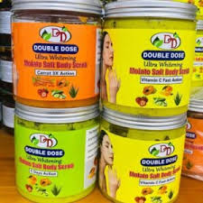 Double Dose Ultra Whitening Salt Body Scrub With Carrot 3× Action For Hydrating, Exfoliating, Nourishing, Brightening