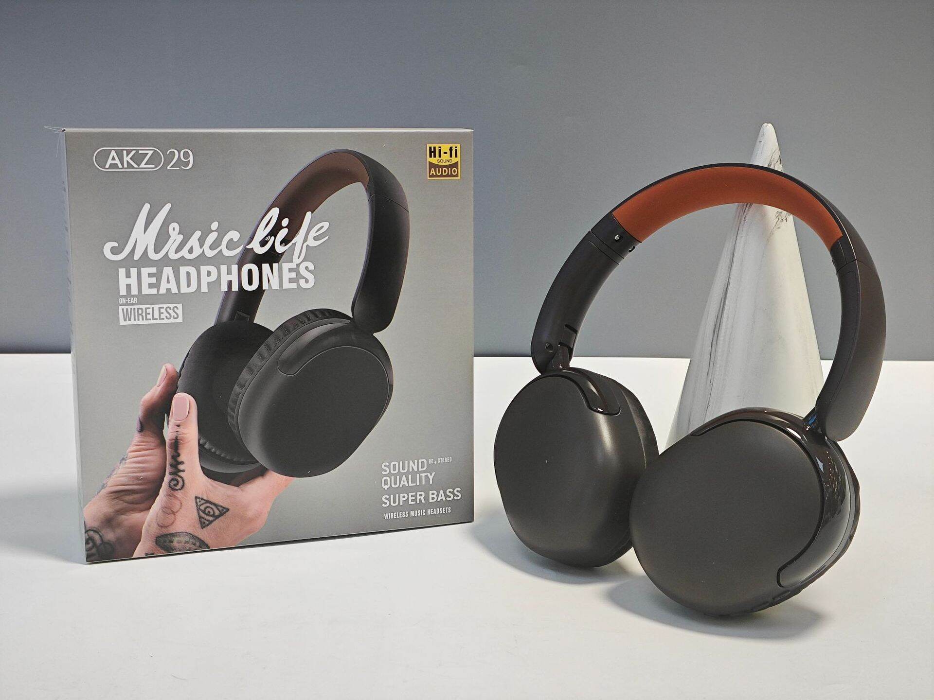 AKZ 29 Bluetooth 5.3 Wireless Stereo Headphones, Over-Ear Foldable Headset with Mic, Aux & TF Card Support