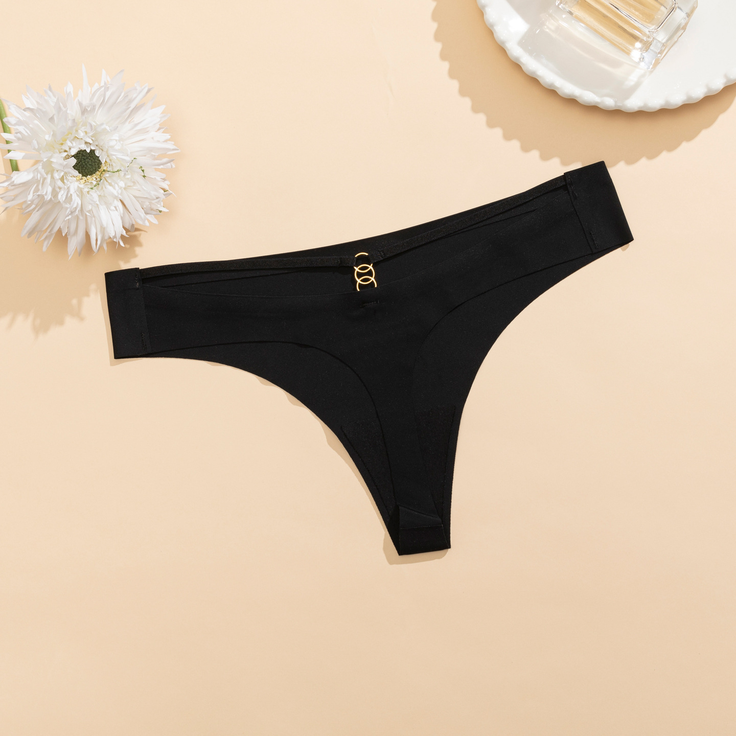 3pcs Simple Ice Silk Traceless Thongs Thin Sexy Women's Underpants Low Waist Sports Breathable Seamless Panties