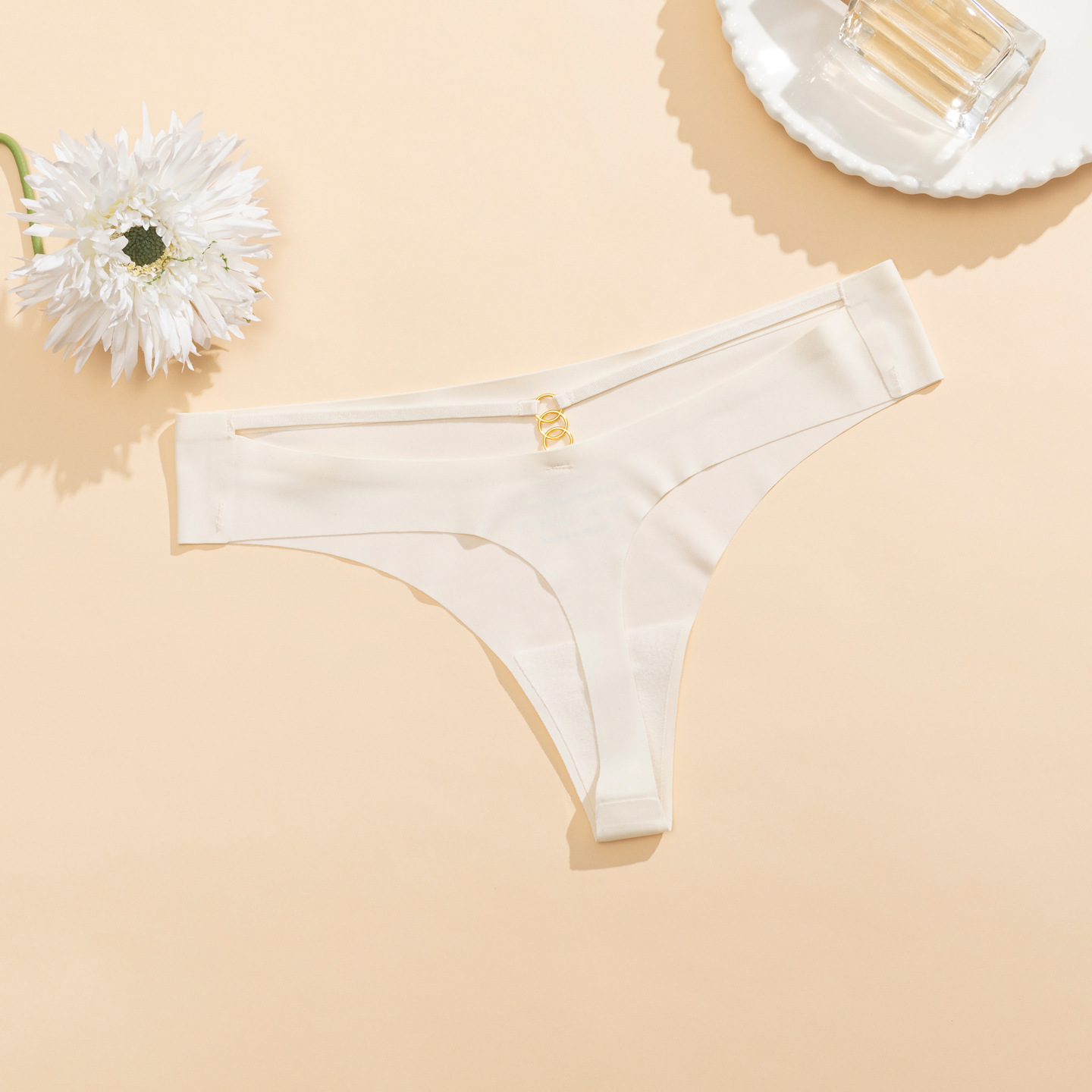 3pcs Simple Ice Silk Traceless Thongs Thin Sexy Women's Underpants Low Waist Sports Breathable Seamless Panties