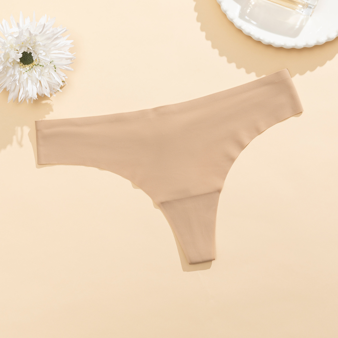 3pcs Simple Ice Silk Traceless Thongs Thin Sexy Women's Underpants Low Waist Sports Breathable Seamless Panties