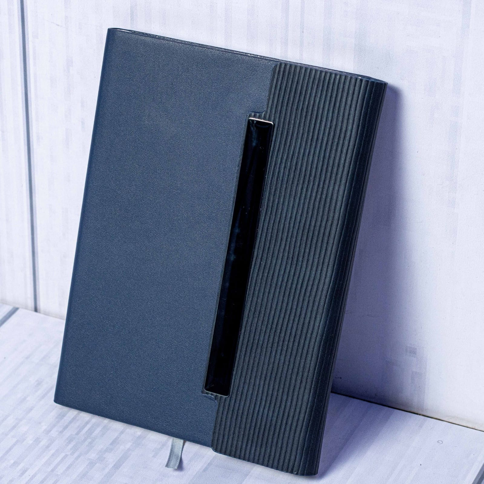 📒 Reliable Notebook 128 with quality ruled pages ✨ Ideal for note-taking, studying, office work, and daily writing 🎁 Free surprise gift included