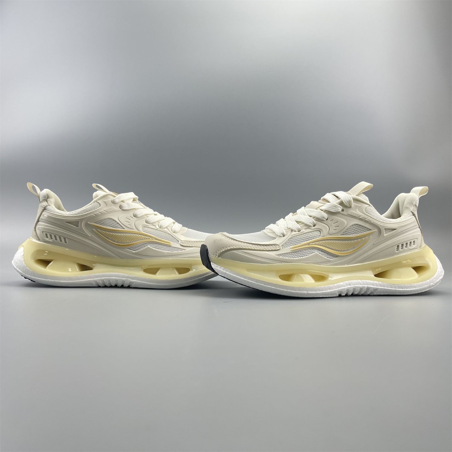 Couple style casual sports shoes with popcorn lightweight and comfortable sole, four season style, high cost-effectiveness in shopping malls
