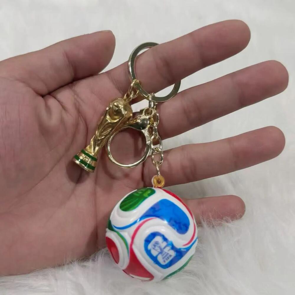 New World Flag Football Keychain Country Soccer Club Fans Keyring Car Key Chains Souvenir Bag Pendant Accessories Gift FIFA World Cup Trophy Keychain