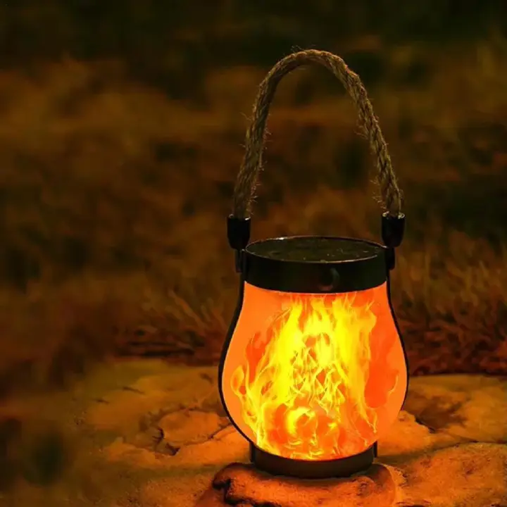 Portable Retro Camping Lantern Outdoor Bedroom study Hanging Tent Light Metal Handle Flashlight Vintage Garden Decorative Lights Outdoor Waterproof Solar Flame Lamp