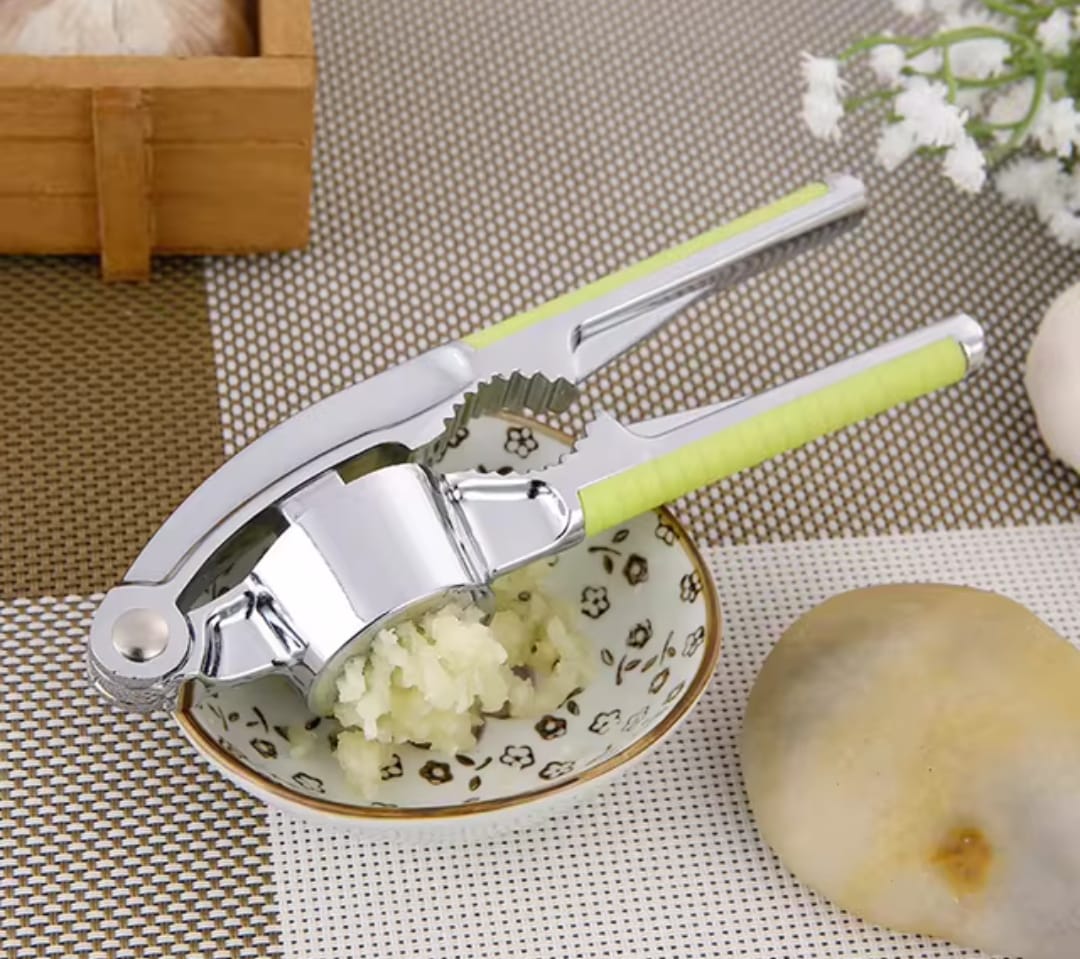 Stainless Steel Garlic Press – Heavy Duty Kitchen Garlic Crusher Tool for Easy Mincing, Durable Handheld Garlic Squeezer for Cooking & Food Preparation