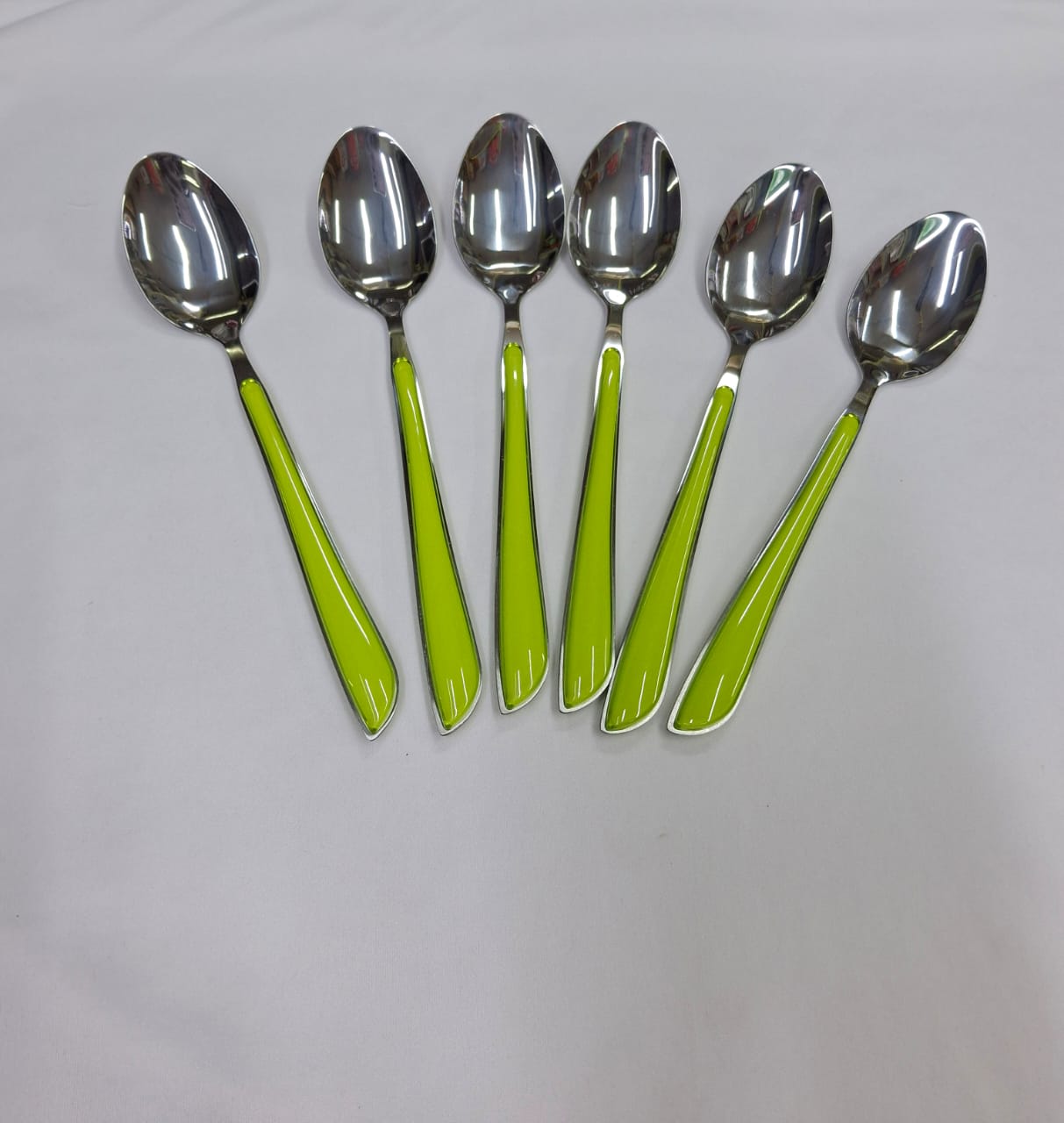6PCS Coloured Table Spoon Set – Stainless Steel Dining Spoons for Everyday Meals, Durable Serving Cutlery for Home, Kitchen & Dining Table Use