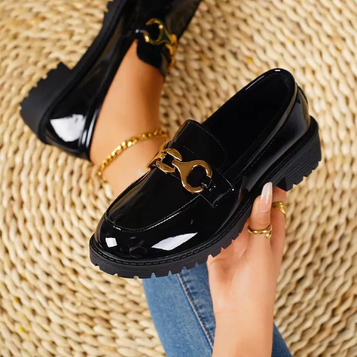 NEW ARRIVALS WOMEN'S BROGUES cute fashionable and classic official brogues ⚡💫🔥 all colors and sizes are available walk slay in every step with this FASHIONBLE CLASSIC flat brogues shoes💥