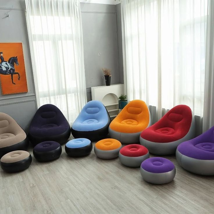 Inflatable Air Seat & Foot Rest . Easy To Carry When Traveling Also Helps Reduce Leg And Back Pain