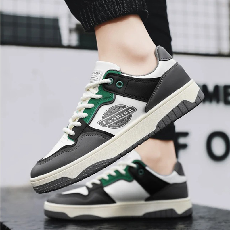 Men's shoes Trendy Board Shoes trend men's sports shoes men sneakers casual shoes lightweight comfortable men's versatile high-end  Anti-slip soft soled sports casual white flat shoes