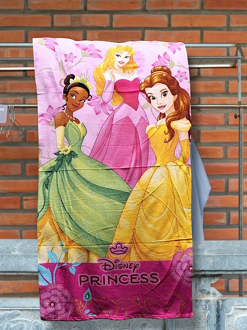 Kids Cartoon Themed Towel – 70x140cm Soft Cotton Beach & Bath Towel for Children (Assorted Characters)