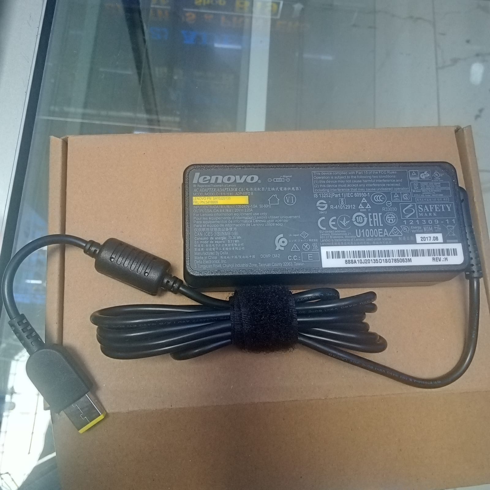 (+ FREE Mouse Pad) Fast Charging Lenovo 65W USB- Laptop Charger Power Adapter Fast Charging Compatible with Lenovo Laptops