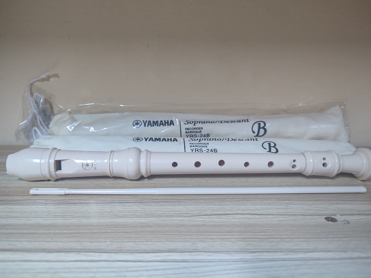 Yamaha YRS-24B Soprano Descant Recorder – 3-Piece Baroque Fingering School Recorder