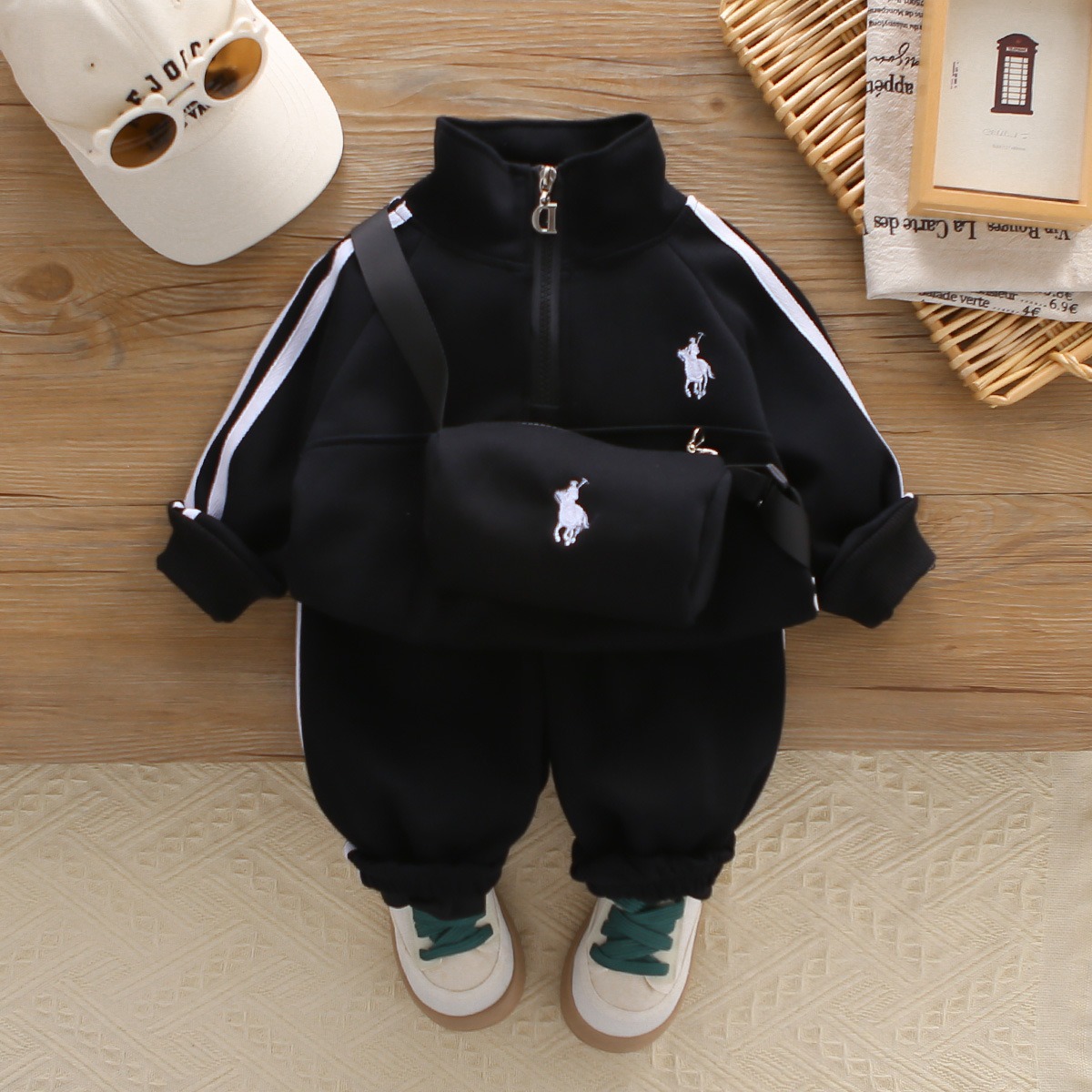 2026 Boys 2PCS Sports Outfit Set Half Zip Sweatshirt Jogger Pants with Crossbody Bag Casual Tracksuit Spring Autumn Kids Clothing