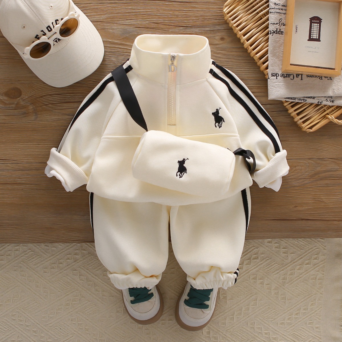 2026 Boys 2PCS Sports Outfit Set Half Zip Sweatshirt Jogger Pants with Crossbody Bag Casual Tracksuit Spring Autumn Kids Clothing