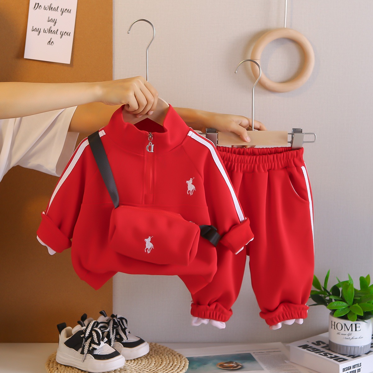 2026 Boys 2PCS Sports Outfit Set Half Zip Sweatshirt Jogger Pants with Crossbody Bag Casual Tracksuit Spring Autumn Kids Clothing
