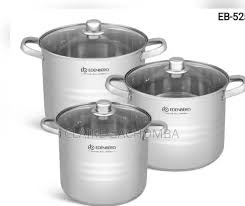 Edenberg EB-525 Ultimate Stainless Steel Cookware Set consists of three large-capacity, heavy-duty cooking pots paired with matching tempered glass lids