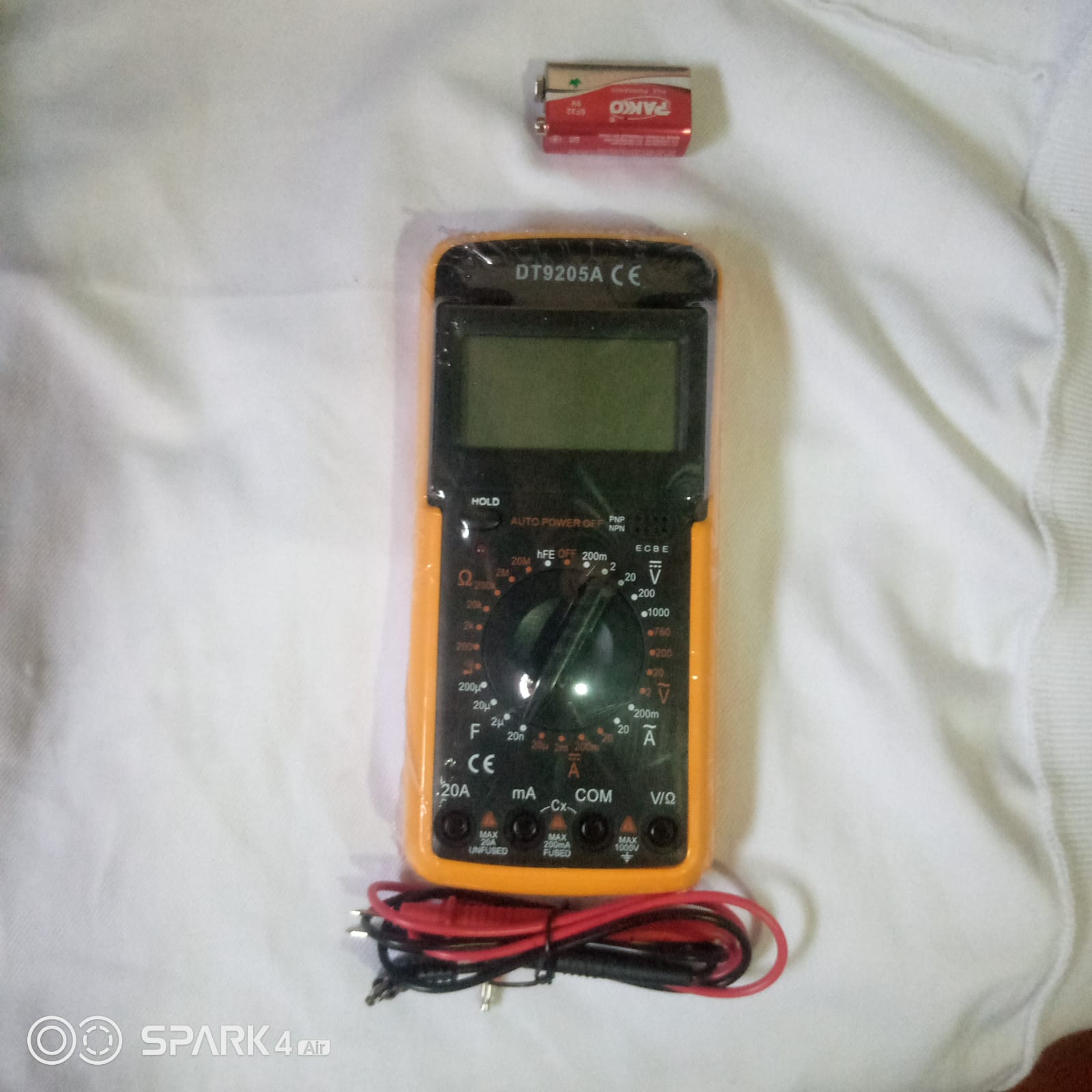 Digital Multimeter DT9205A LCD AC/DC Voltage Current Resistance Capacitance Frequency Diode Continuity Transistor Tester Electrical Measuring Meter