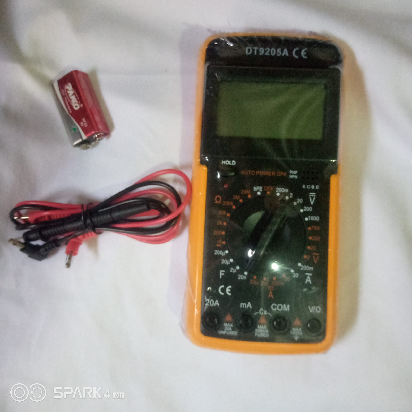 Digital Multimeter DT9205A LCD AC/DC Voltage Current Resistance Capacitance Frequency Diode Continuity Transistor Tester Electrical Measuring Meter