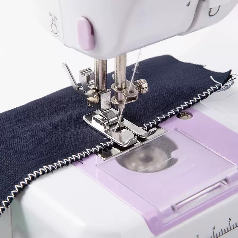 New home sewing machine 12 stitch portable mini electric sewing machine with foot pedal, double line ironing presser foot, suitable for beginners, 12 built-in stitch types, 2 speed settings, lightweig