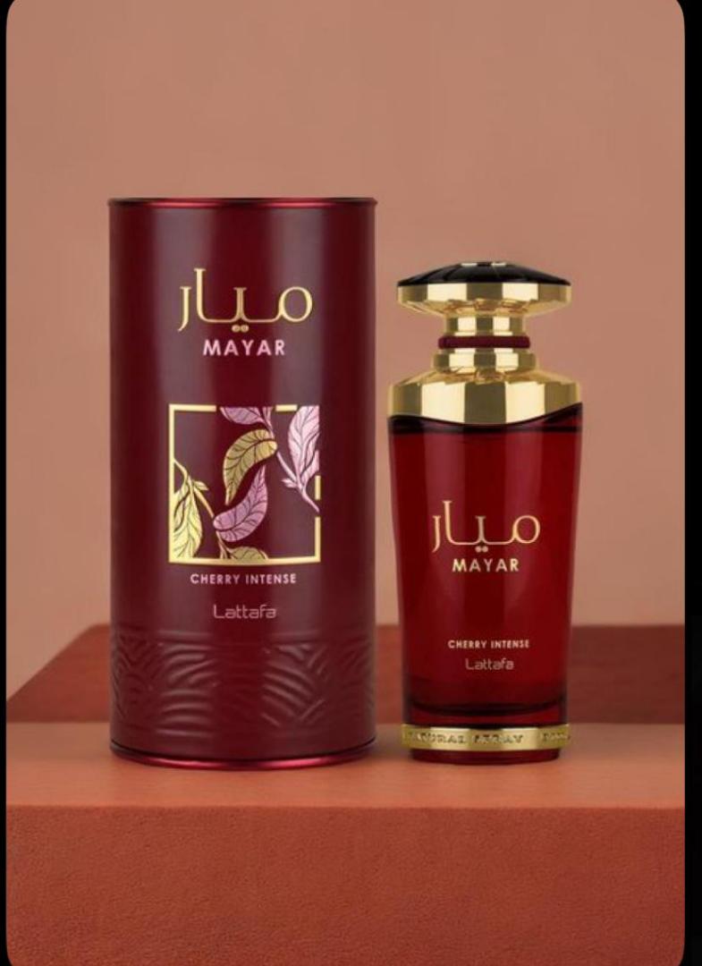 Lattafa Mayar Cherry Intense: Bold fruity-gourmand with juicy candied cherry, berries, almond, rose, vanilla, tonka, musk. Sweet, vibrant, warm, addictive. Smells like cherry jam + almond pastry. Femi