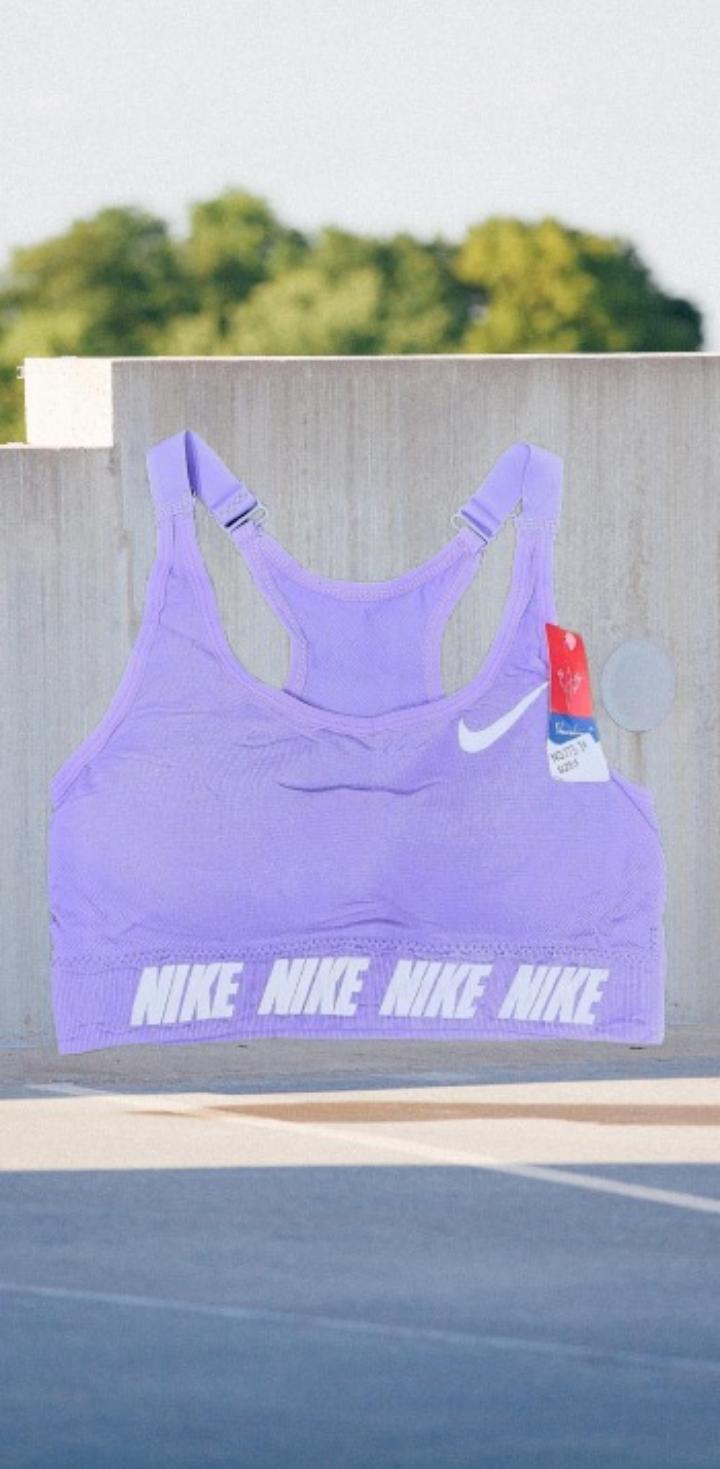 ​BL06 Women’s Seamless Sports Bra - Adjustable Straps Elastic Gym Fitness Crop Top Bralette