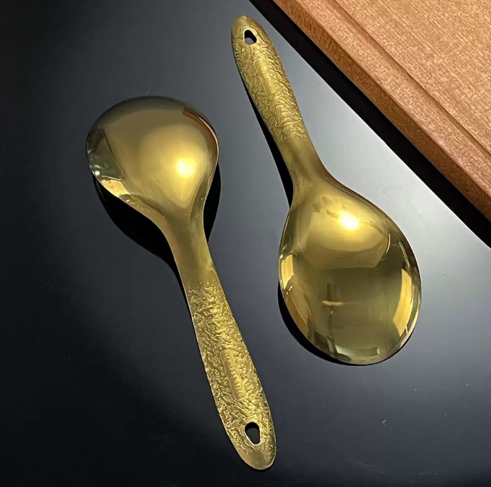 Stainless Steel Rice Spoon Durable Large Handle Dinner Spoon Multifunctional Kitchen Scoop Vertical Mixing Shovel Household Cooking Utensils for Home Dining Use