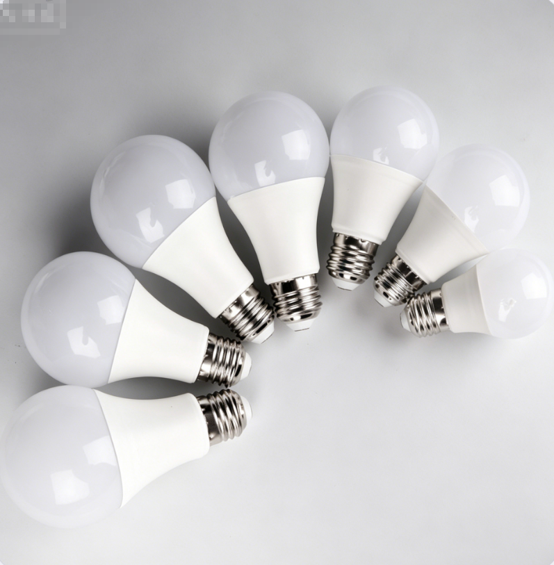 12W/15W rotary LED bulbs, energy-saving indoor lighting products, suitable for homes, kitchens, bedrooms and factories.
