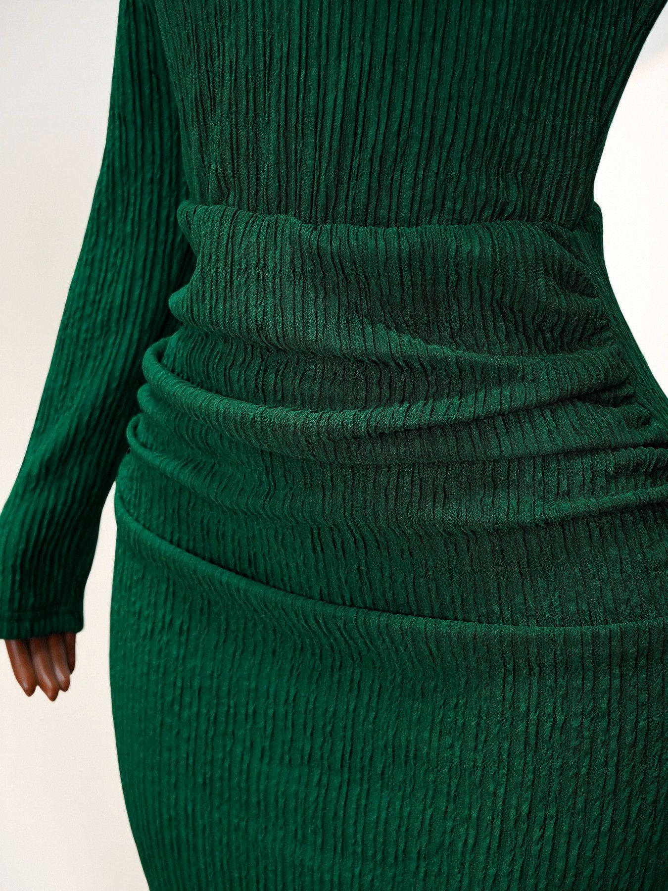 Hot Women's Clothing selling French knitted long sleeved high waisted slim fit retro dress for women
