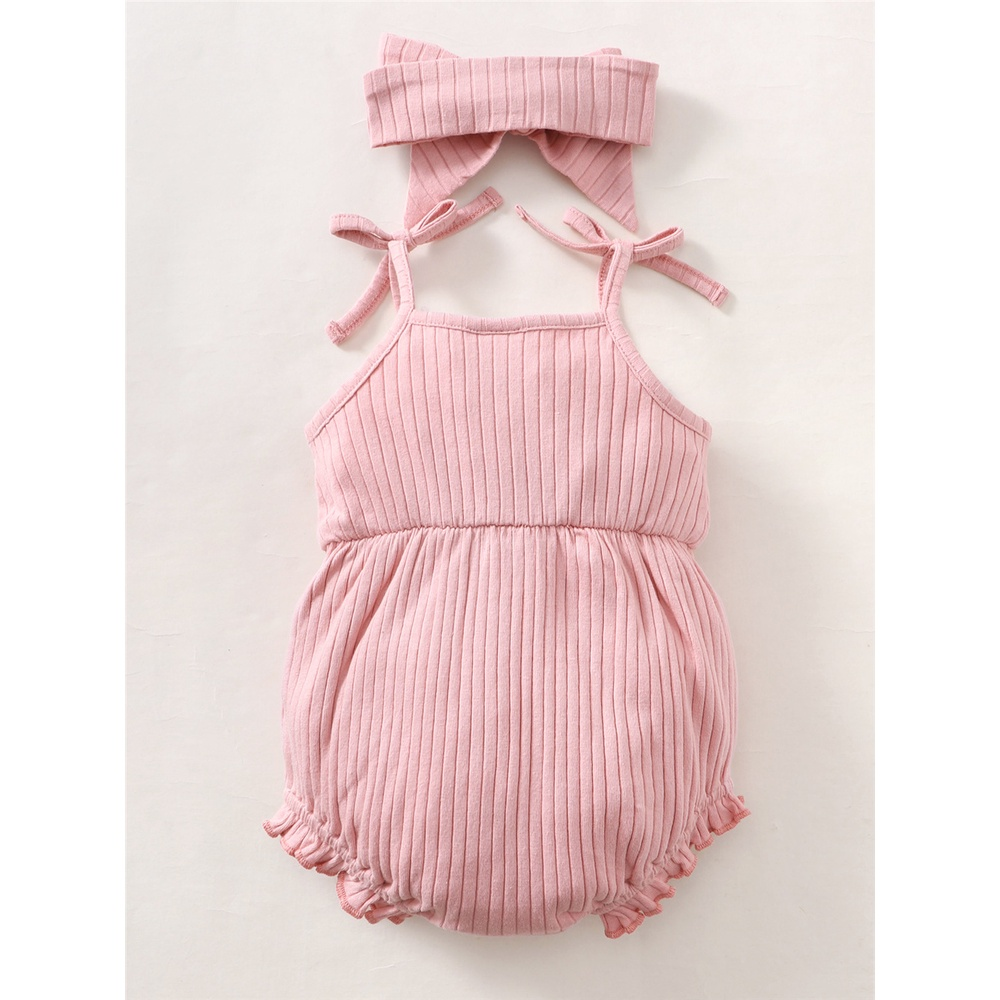 【1-9M】 2PCS Baby Girl Outfit: Pink Ribbed Cami Romper with Faux Buttons & Ruffle Hem + Matching Bow Headband – Lovely Summer Set