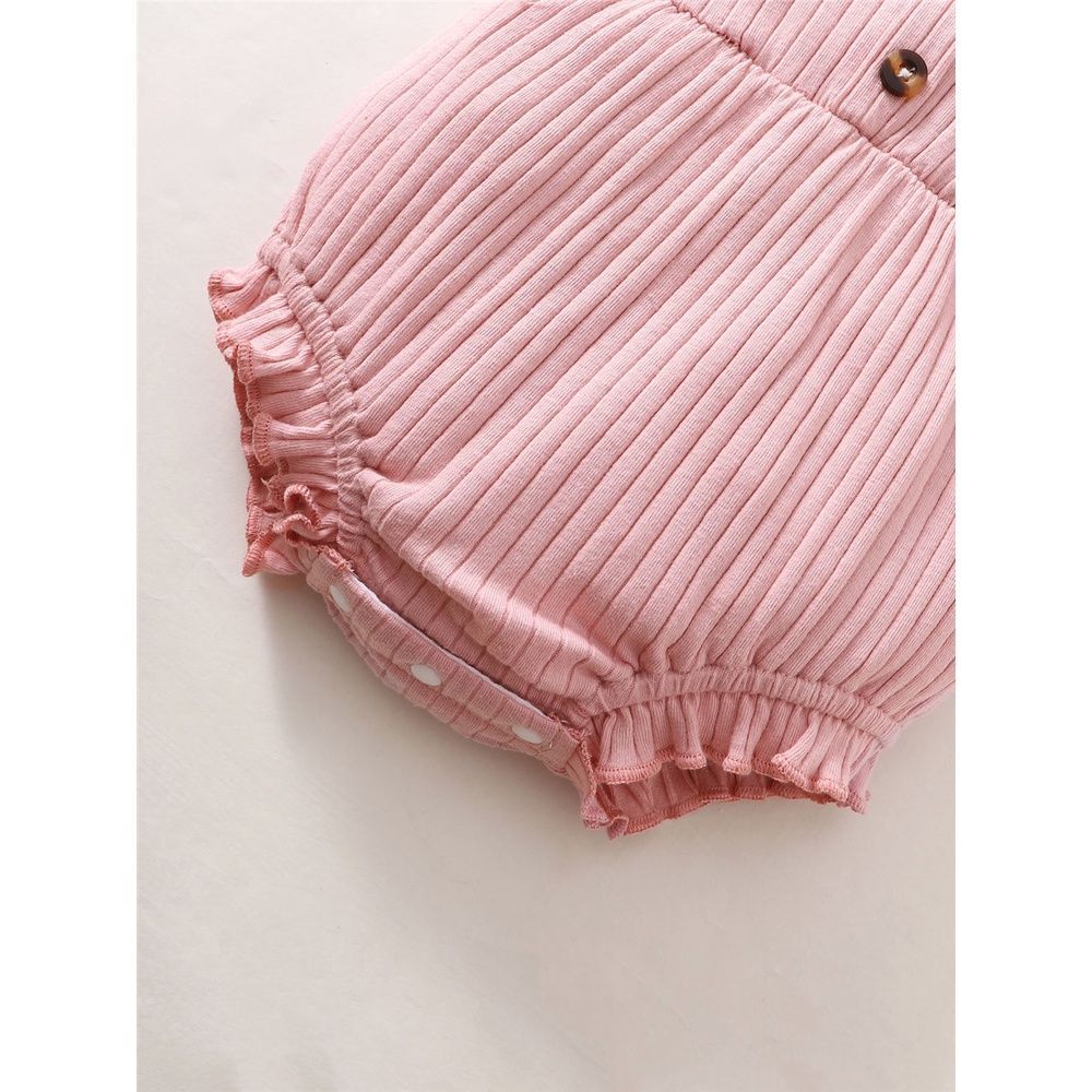 【1-9M】 2PCS Baby Girl Outfit: Pink Ribbed Cami Romper with Faux Buttons & Ruffle Hem + Matching Bow Headband – Lovely Summer Set